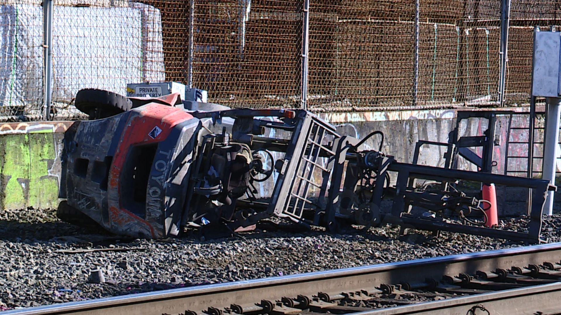 Emergency crews handle train and forklift collision in Southeast Portland