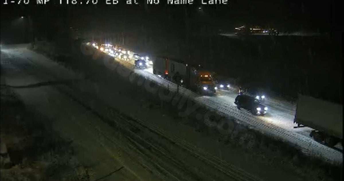 I-70 closure at Glenwood Springs due to multi-car crash