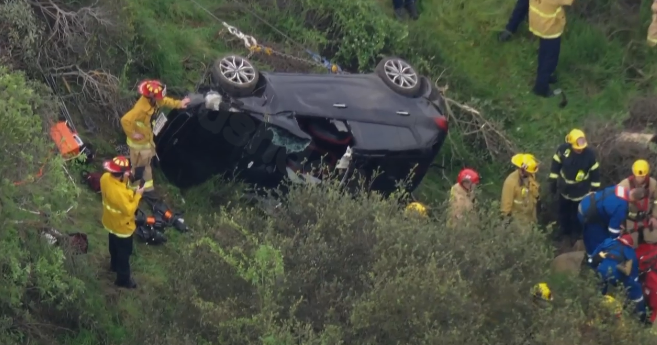 Woman rescued after car plunges off Mulholland Drive in Studio City