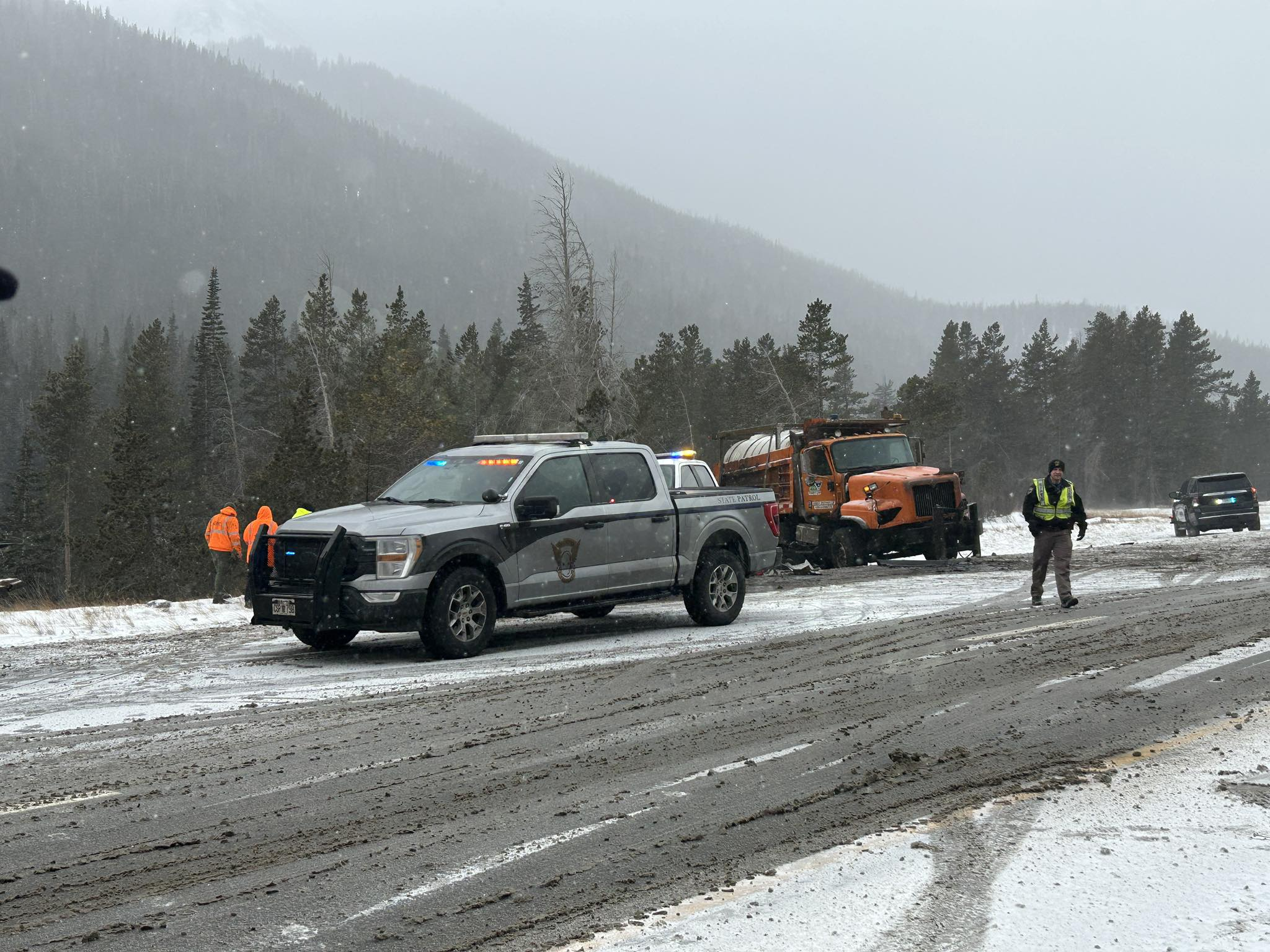 Fatal multi-car collision with plow and hockey team van on I-70