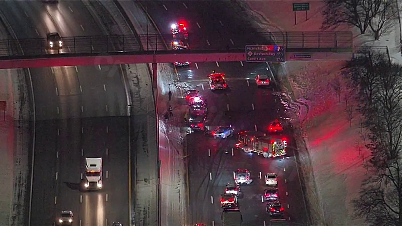 I-75 at 7 Mile Back Open After Multiple Car Accident