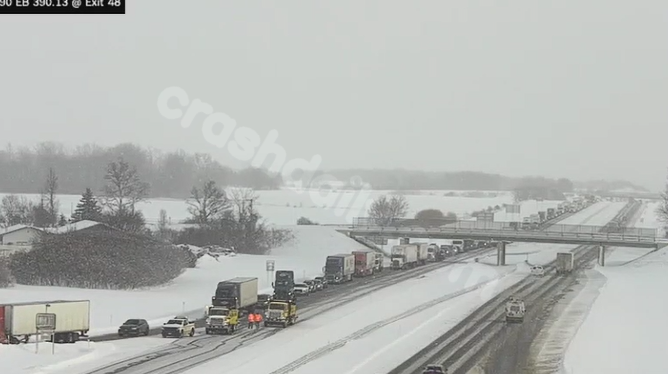 30-car crash closes NYS Thruway near Batavia