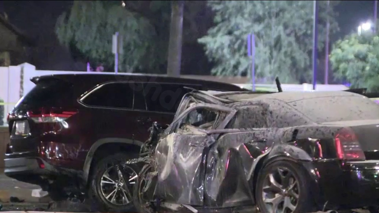 Fatal crash in west Phoenix leaves one dead, one critically injured