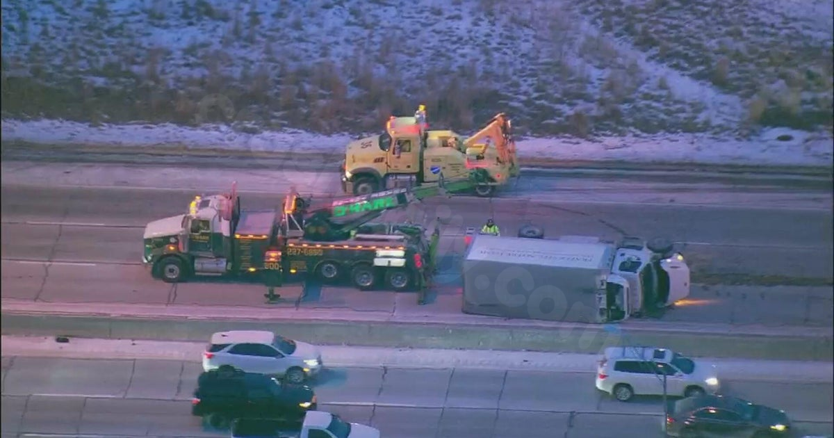 Partial closure of I-290 outbound lanes for rollover crash with box truck near 25th Ave, Bellwood.