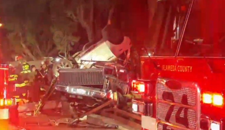 1 fatality and 1 critical injury in East Bay accident