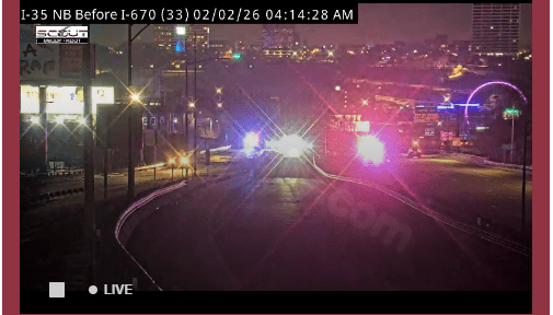 Crash on I-35 in Kansas City causes closure on Monday morning