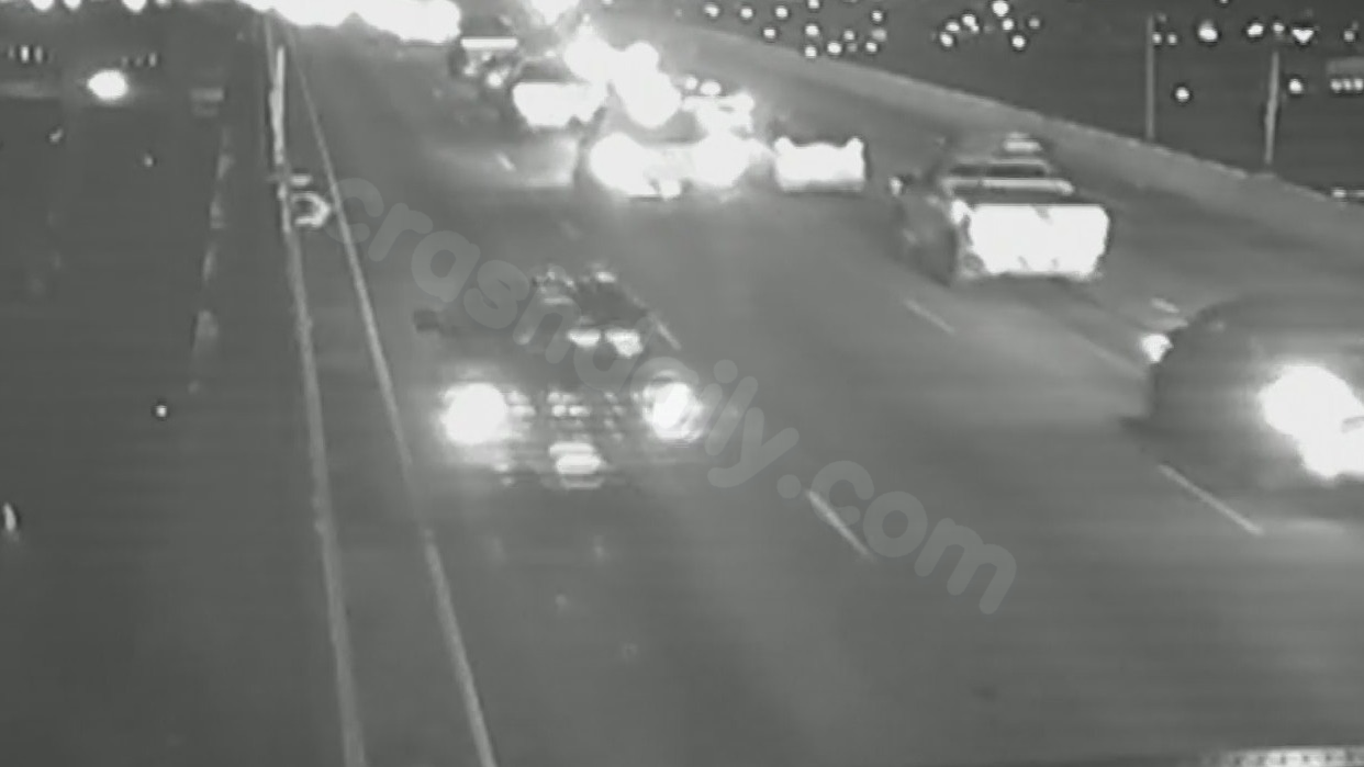 Fatal accident causes traffic delays on Freeway