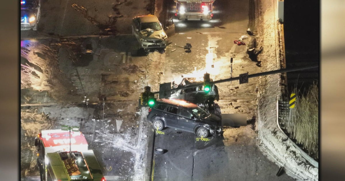 New York man dead, 4 others injured in Pennsylvania crash near I-95, police say