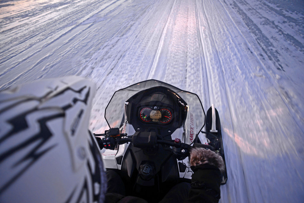 Snowmobile crash kills man in northern Minnesota