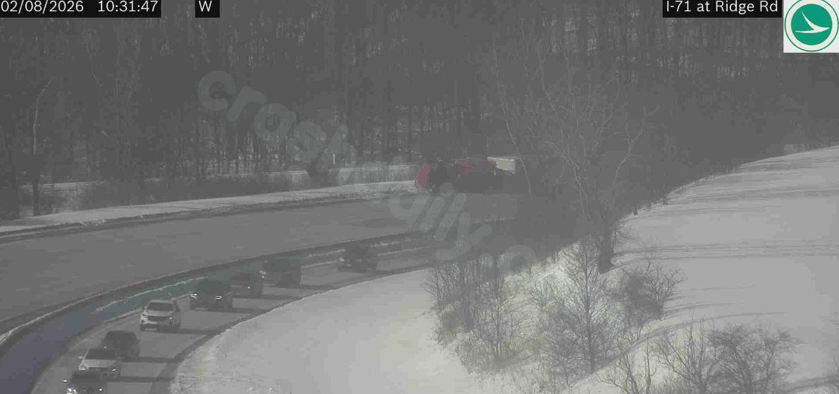 Crash involving semi-truck closes interstate; 4 hurt