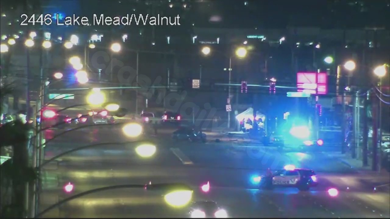 Crash closes east Las Vegas valley intersection