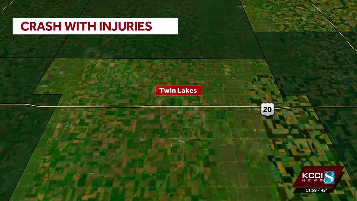 Crash with multiple injuries forces highway closure in Calhoun County