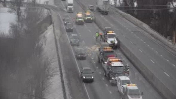 Multi-vehicle crash causes major delays on I-83 in York County, Pa.