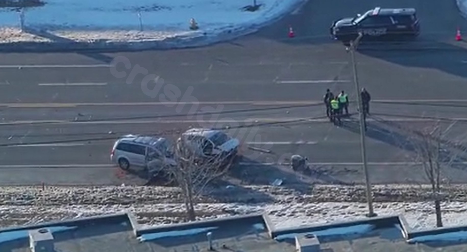 2 killed in head-on crash on Groesbeck Highway in Clinton Township