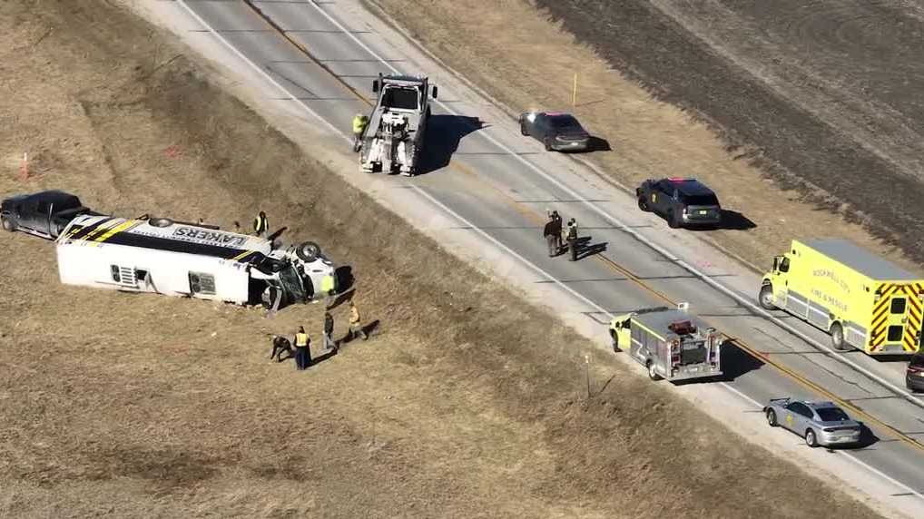 THE LATEST: Iowa Lakes Community College gives update on deadly bus crash involving baseball team