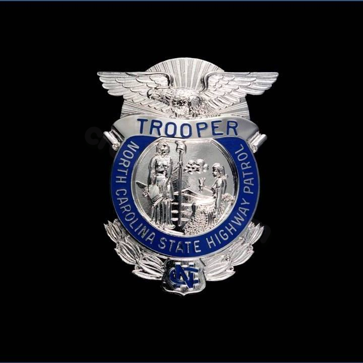 Coinjock man hospitalized after single-vehicle collision
