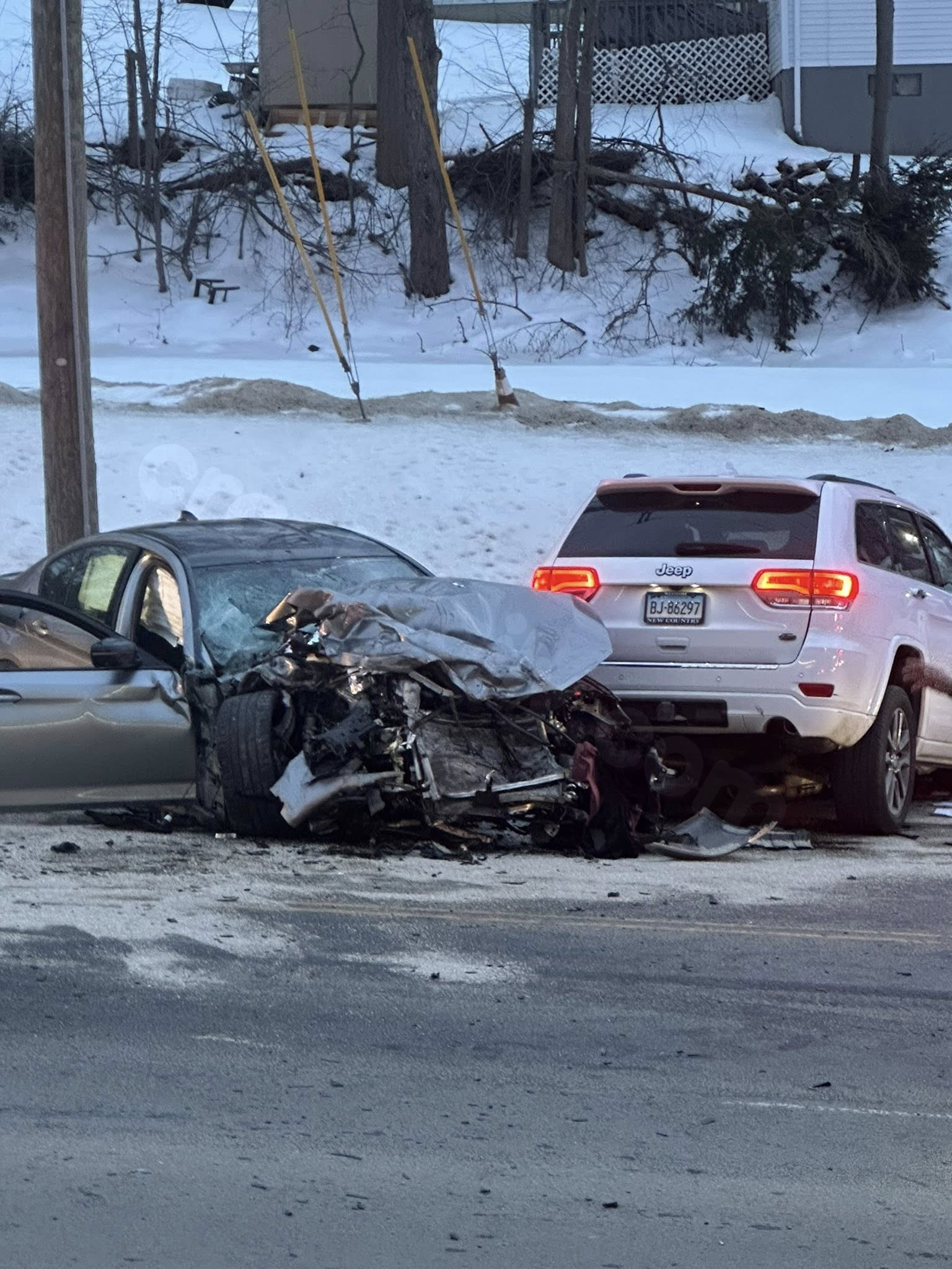 3 seriously injured after multi-car crash in Waterbury