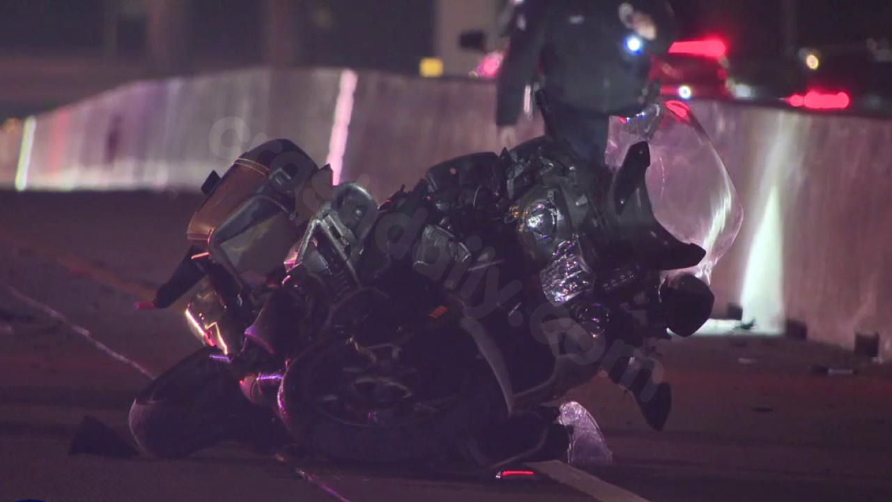LAPD motorcycle officer hospitalized after 405 Freeway crash in West LA