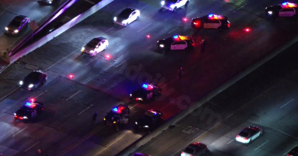 LAPD motorcycle officer hospitalized after crash on 405 Freeway