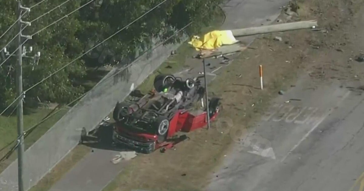 1 dead, 1 critically injured after tow truck rollover crash in Southwest Miami-Dade