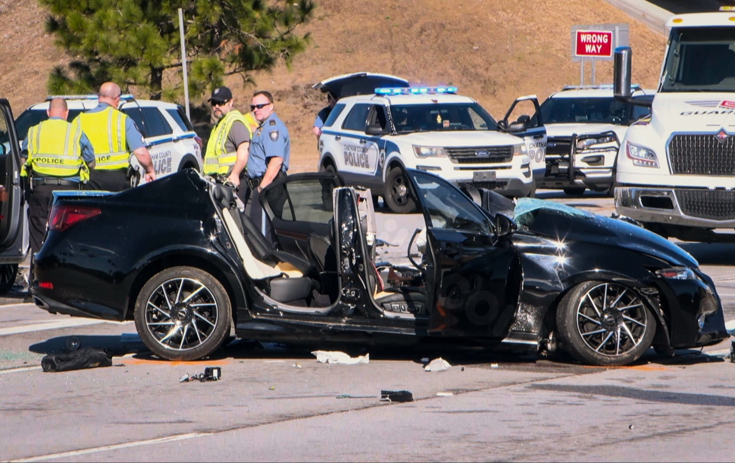 Driver fleeing ICE officers crashes, killing a Georgia teacher, authorities say