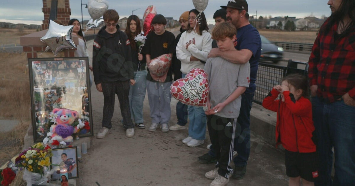 Good Samaritan tries to save Colorado teen who died in crash