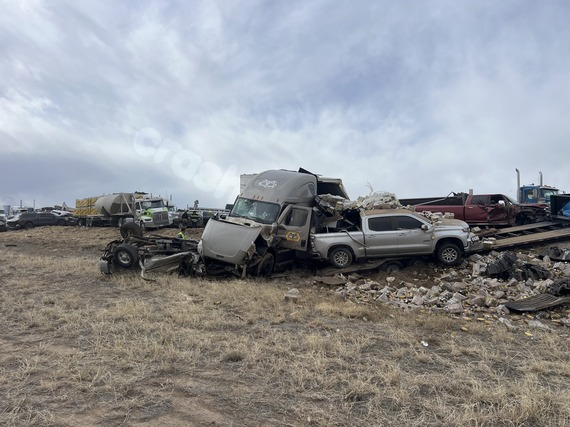 I-25 in Pueblo closed in both directions due to multi-vehicle crash