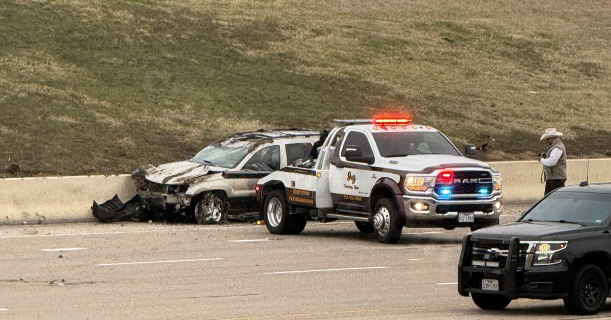 Traffic snarls after chase, rollover crash on President George Bush Turnpike in Carrollton