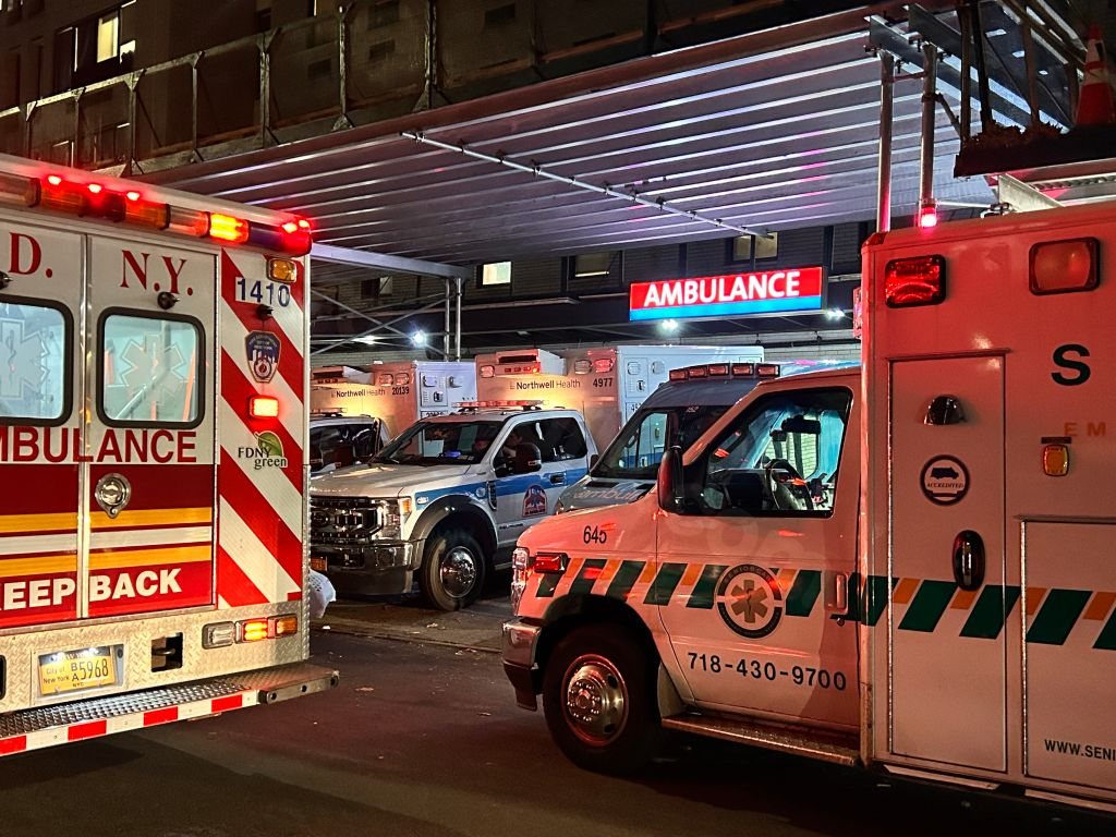 1 dead, 4 seriously injured in head-on crash near Oakdale