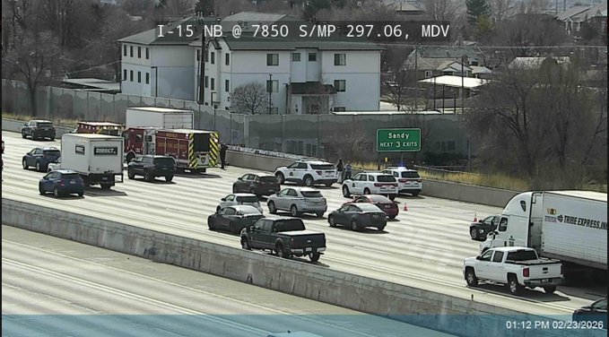 One dead after crash on southbound I-15 near Midvale