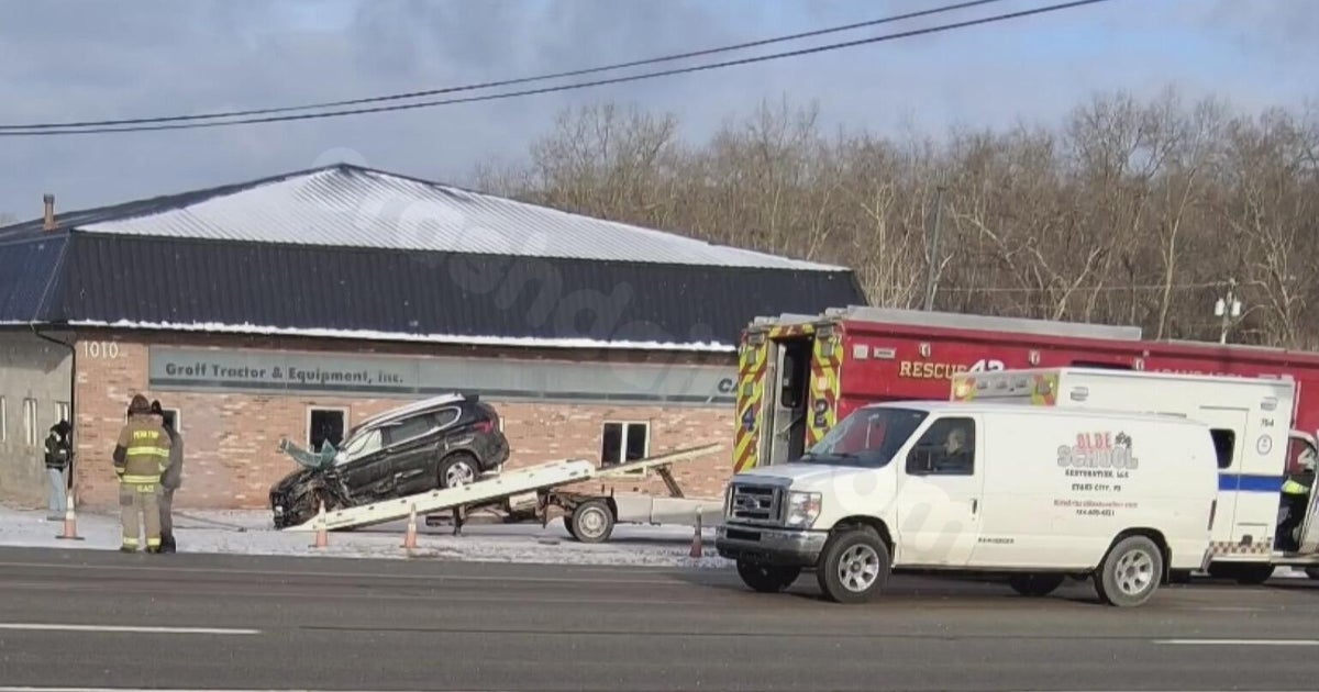 Snowy roads cause 3-vehicle collision in Butler County