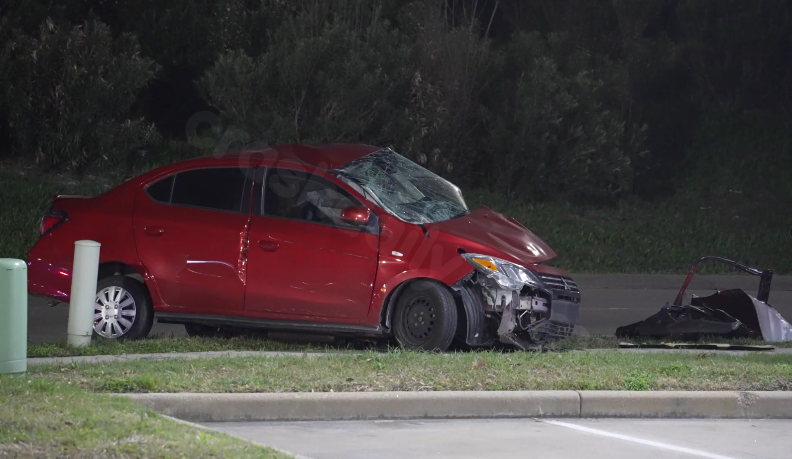 Woman killed, child alive after crash near Beltway 8, Clay Road