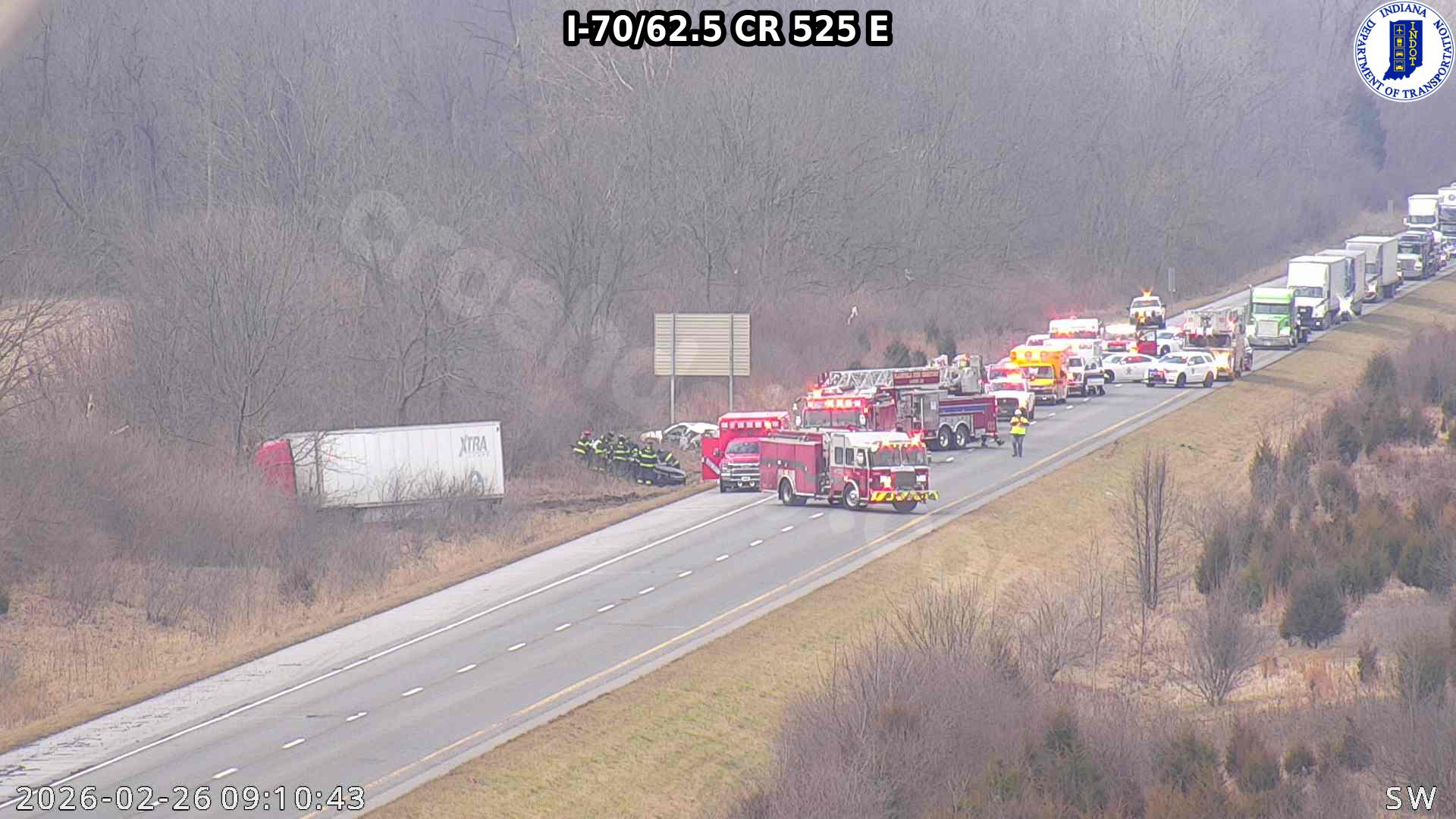 Crash closes part of I-70 in Hendricks County