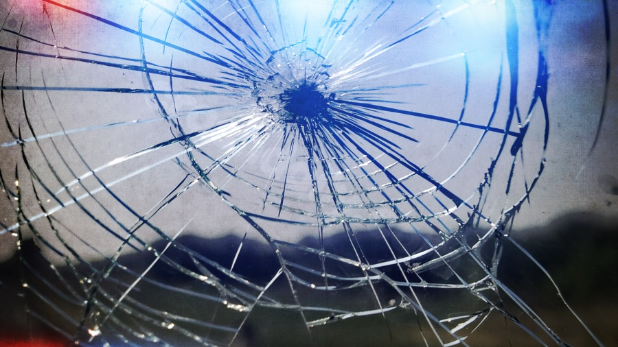 Deputies: Stolen car clocked at 120 mph in chase before Wichita crash