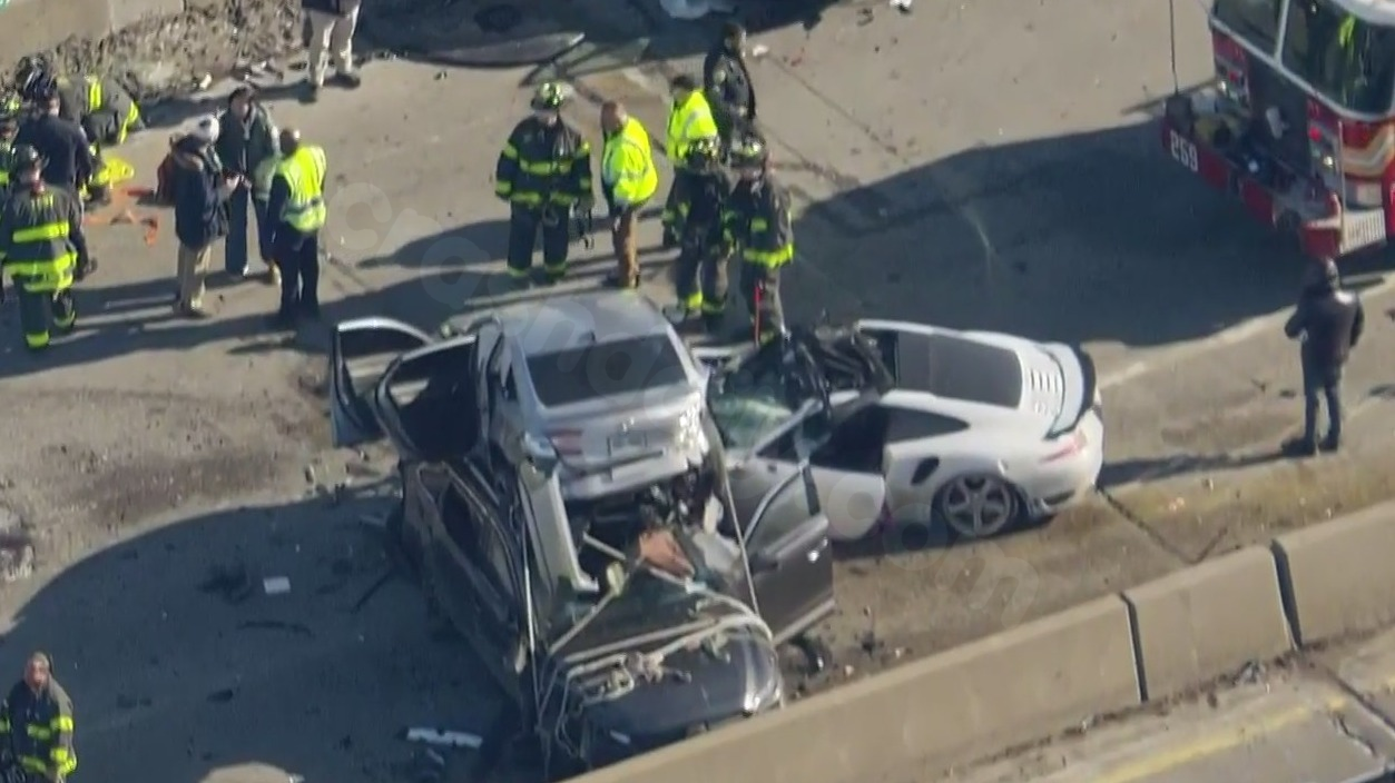Massive crash pile-up blocks multiple LIE lanes during morning rush