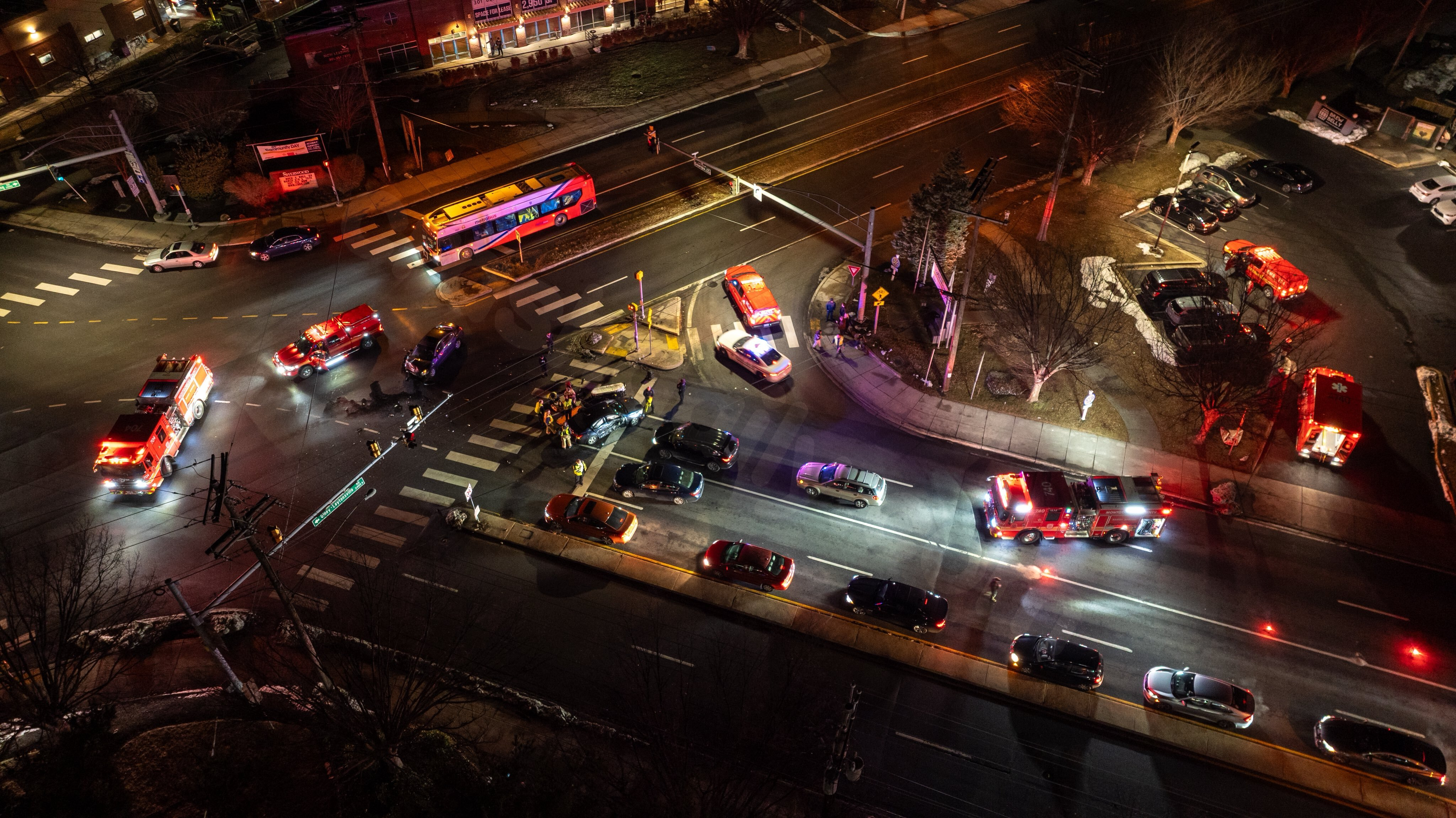 Three injured in Olney crash, police say