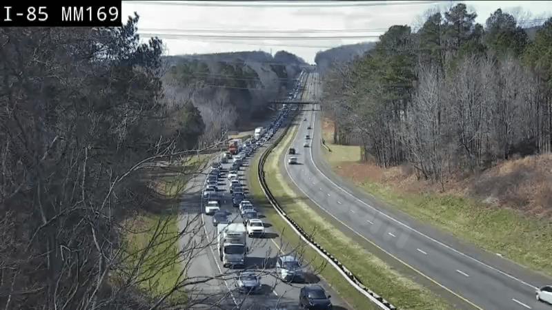 Major I-85 crash in Orange County backs up traffic for miles; slowdowns in Durham County
