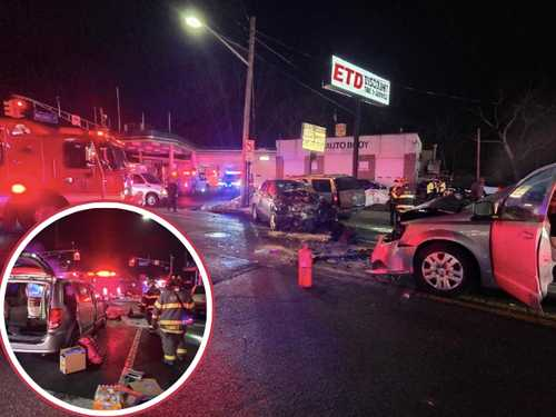 12 Hurt In 3-Car Crash Across From White Manna In Hackensack, Officials Say