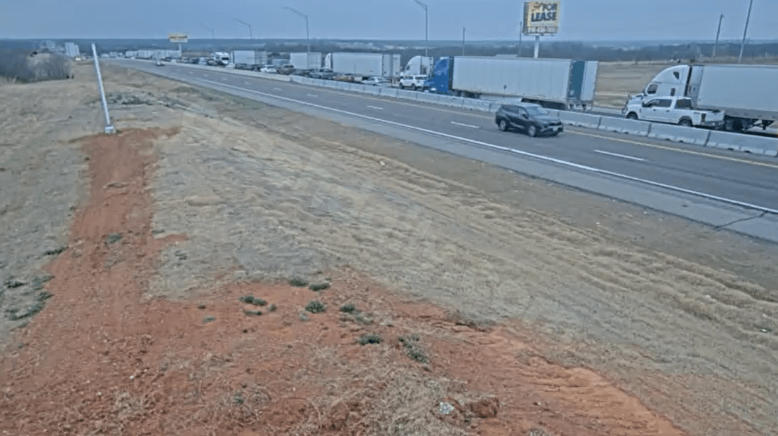 Traffic alert: Turner Turnpike westbound in Lincoln County shutdown due to accident