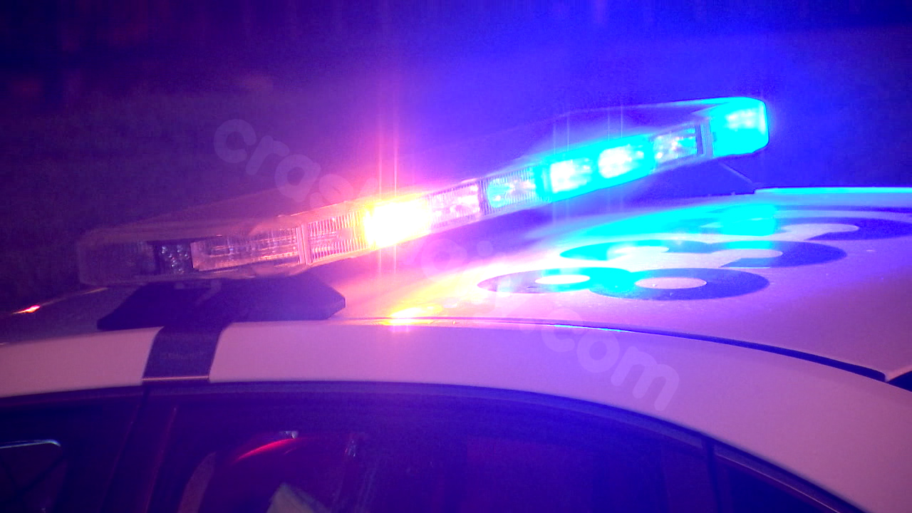 1 dead following motorcycle crash along Highway 100 in Bellevue