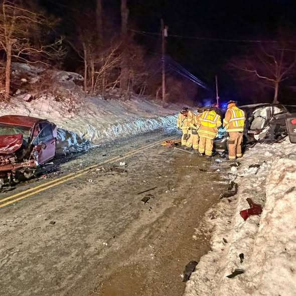 PHOTOS: Serious injuries reported, LIFESTAR called after crash in Haddam