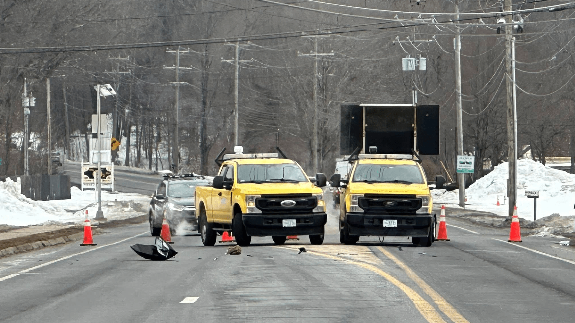 Route 116 in Sunderland closed due to vehicle crash