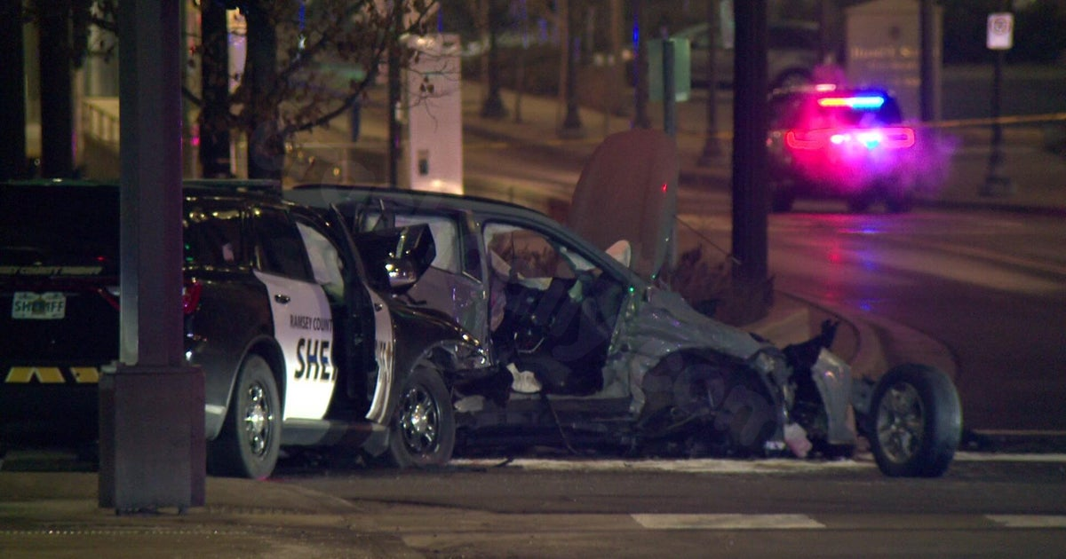 1 dead, others injured in St. Paul crash involving Ramsey County deputy, state patrol says