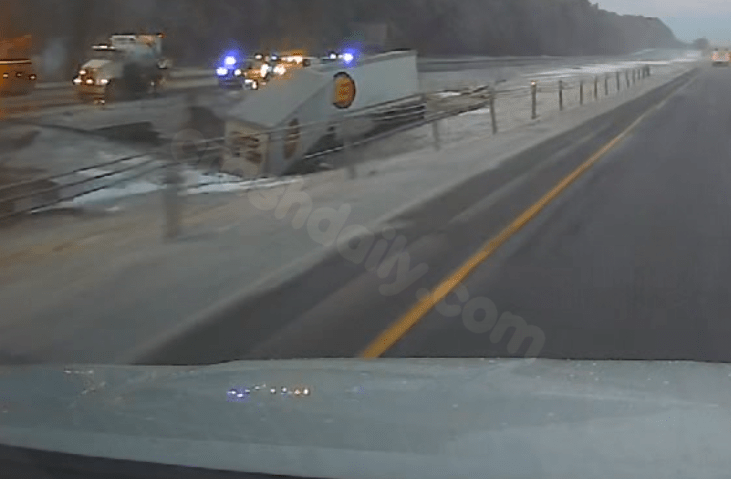 DOT plow truck involved in tractor-trailer crash on I-84 East in Southington