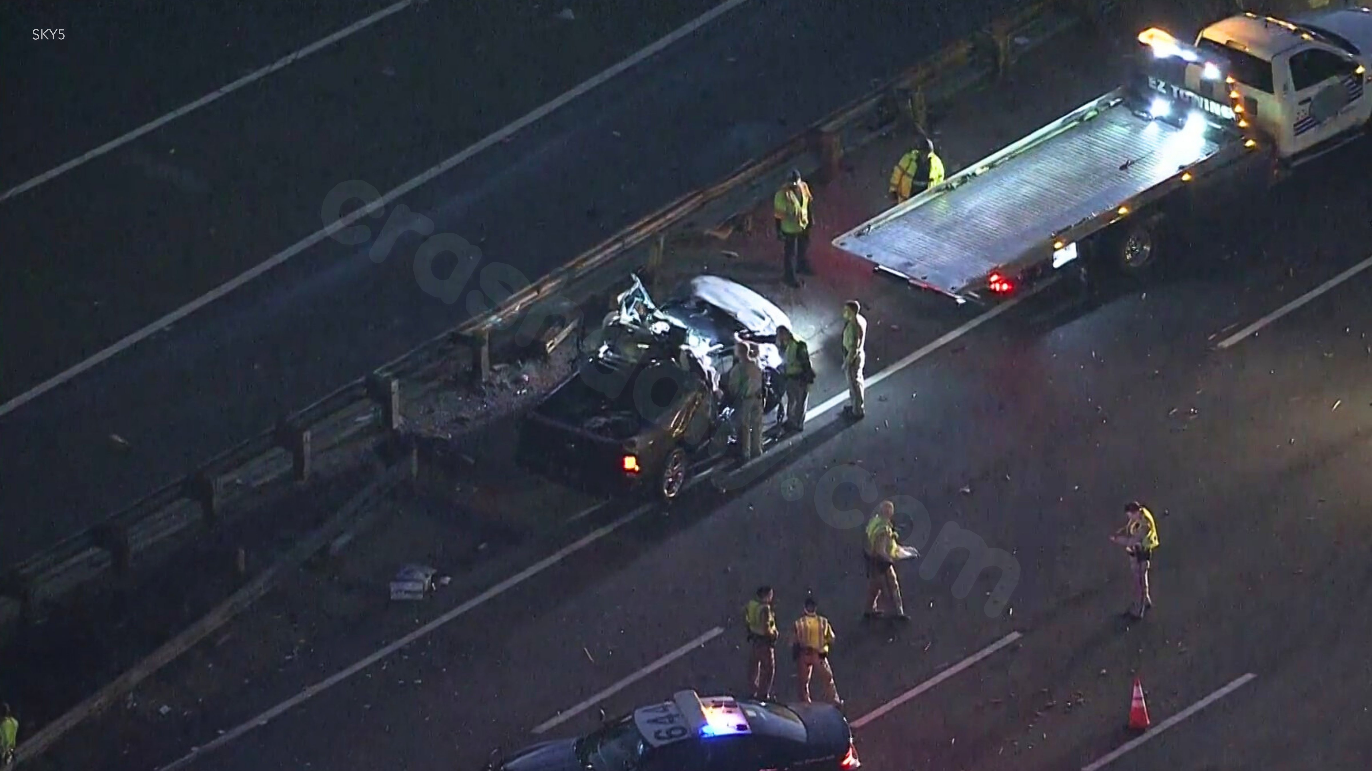 Fatal rollover crash on 101 Freeway shuts lanes in Sherman Oaks