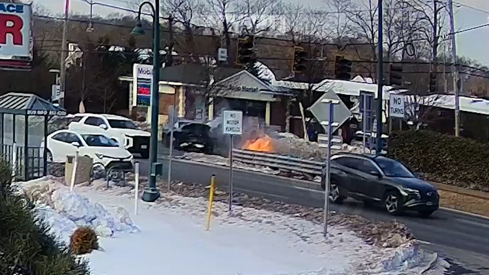 Off-duty cop pulls person from burning car after dramatic crash