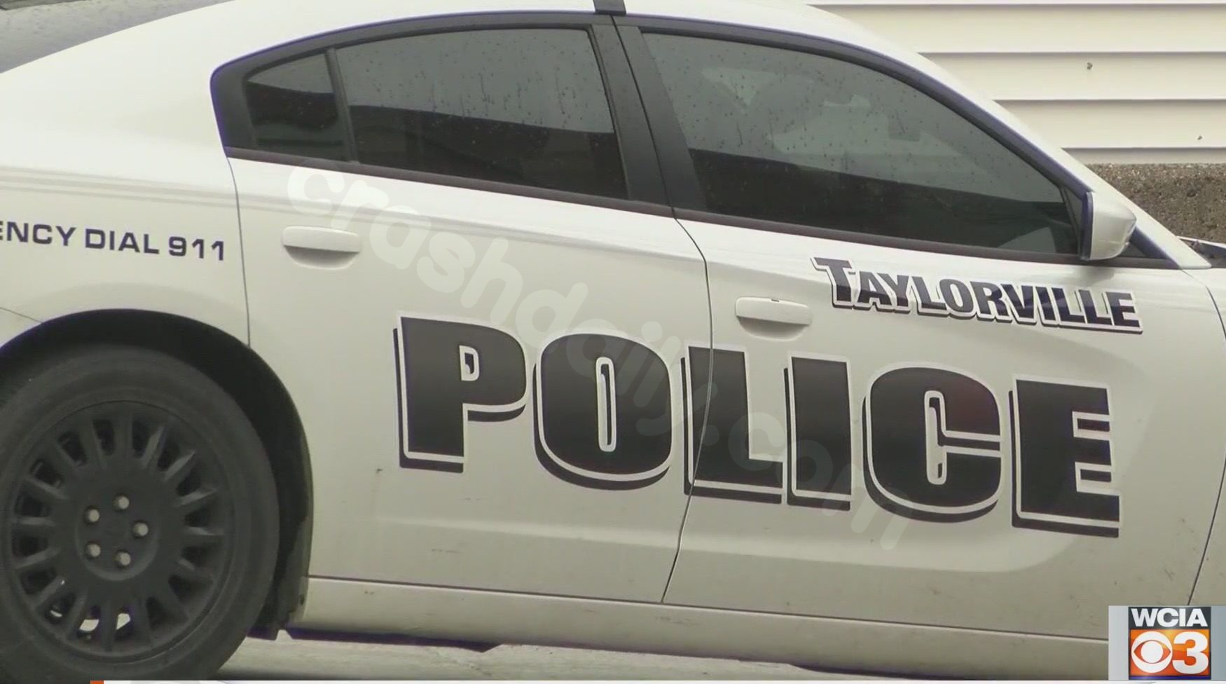 Pickup truck driver has medical emergency, hits Taylorville Casey’s in 3-car accident