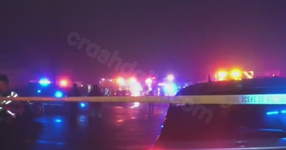 Pilot killed after plane crash in Deerfield, Illinois