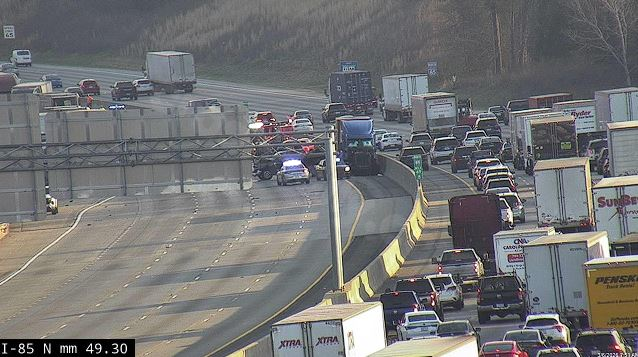 2 dead, more hurt in wrong-way crash on Interstate 85 in North Carolina