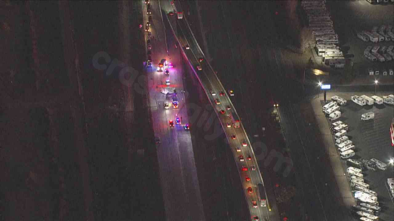 Deadly crash closes I-25 southbound north of Denver